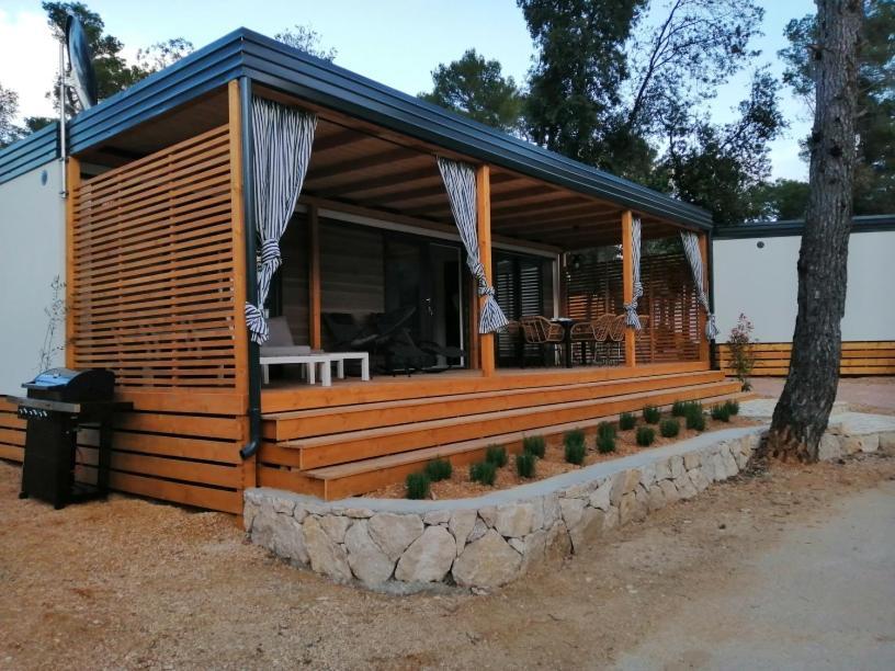 Mobile Home Anamari بيوغْغاد نا موغو المظهر الخارجي الصورة
