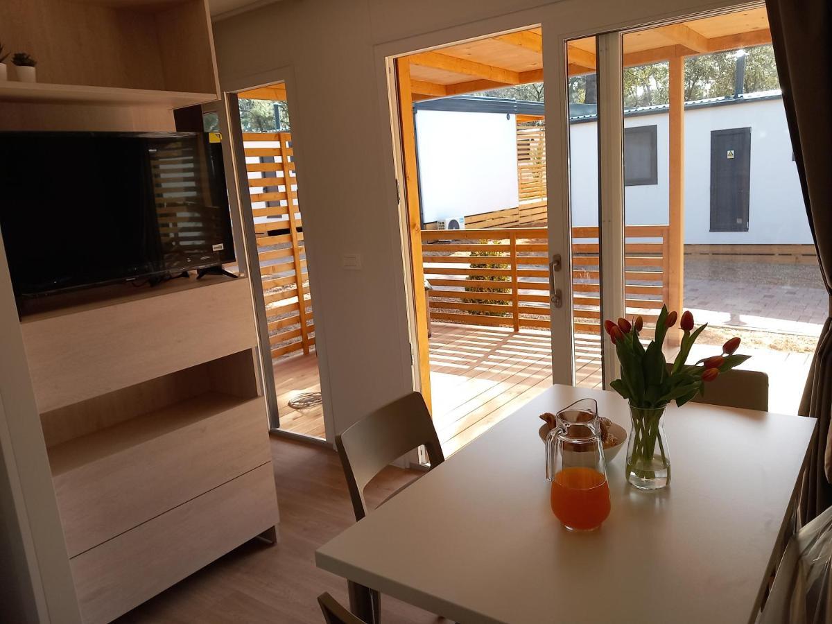 Mobile Home Anamari بيوغْغاد نا موغو المظهر الخارجي الصورة