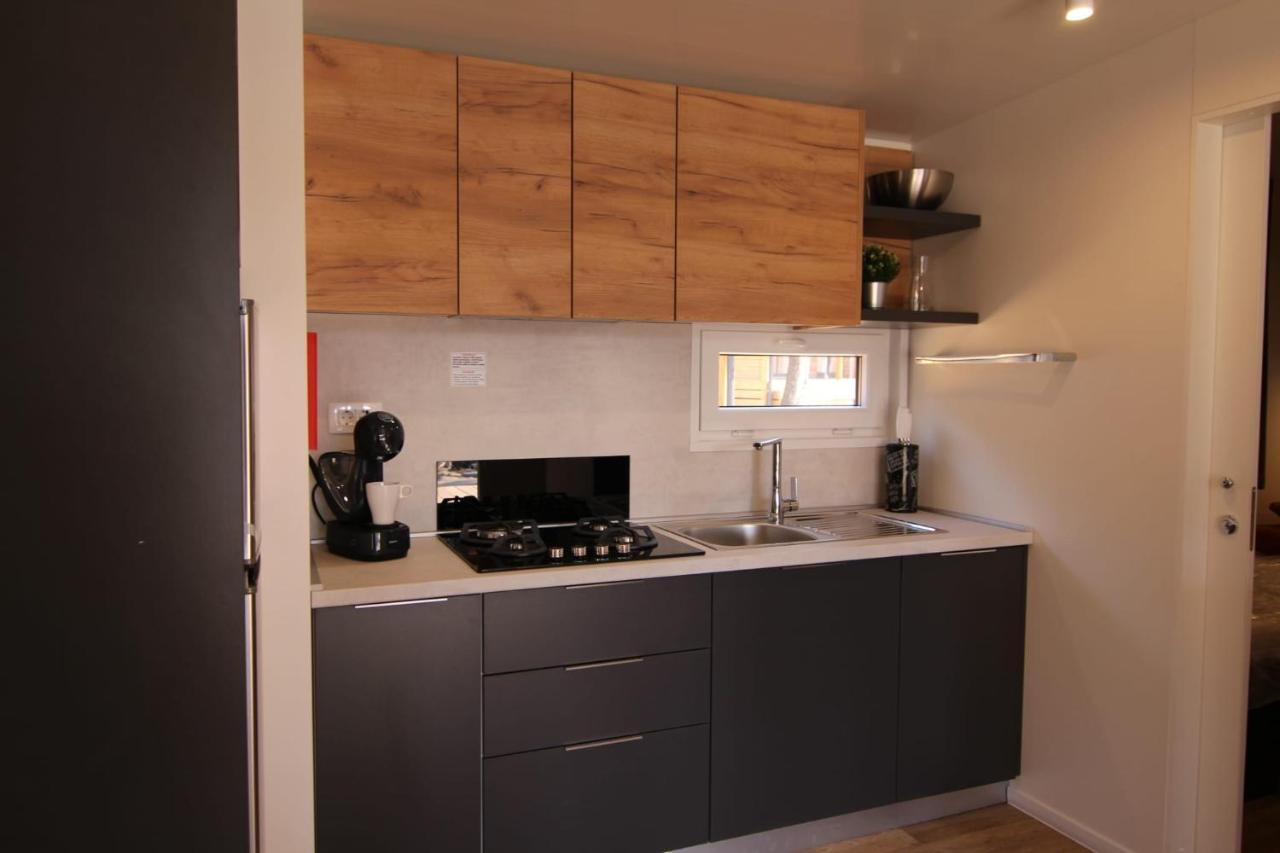 Mobile Home Anamari بيوغْغاد نا موغو المظهر الخارجي الصورة