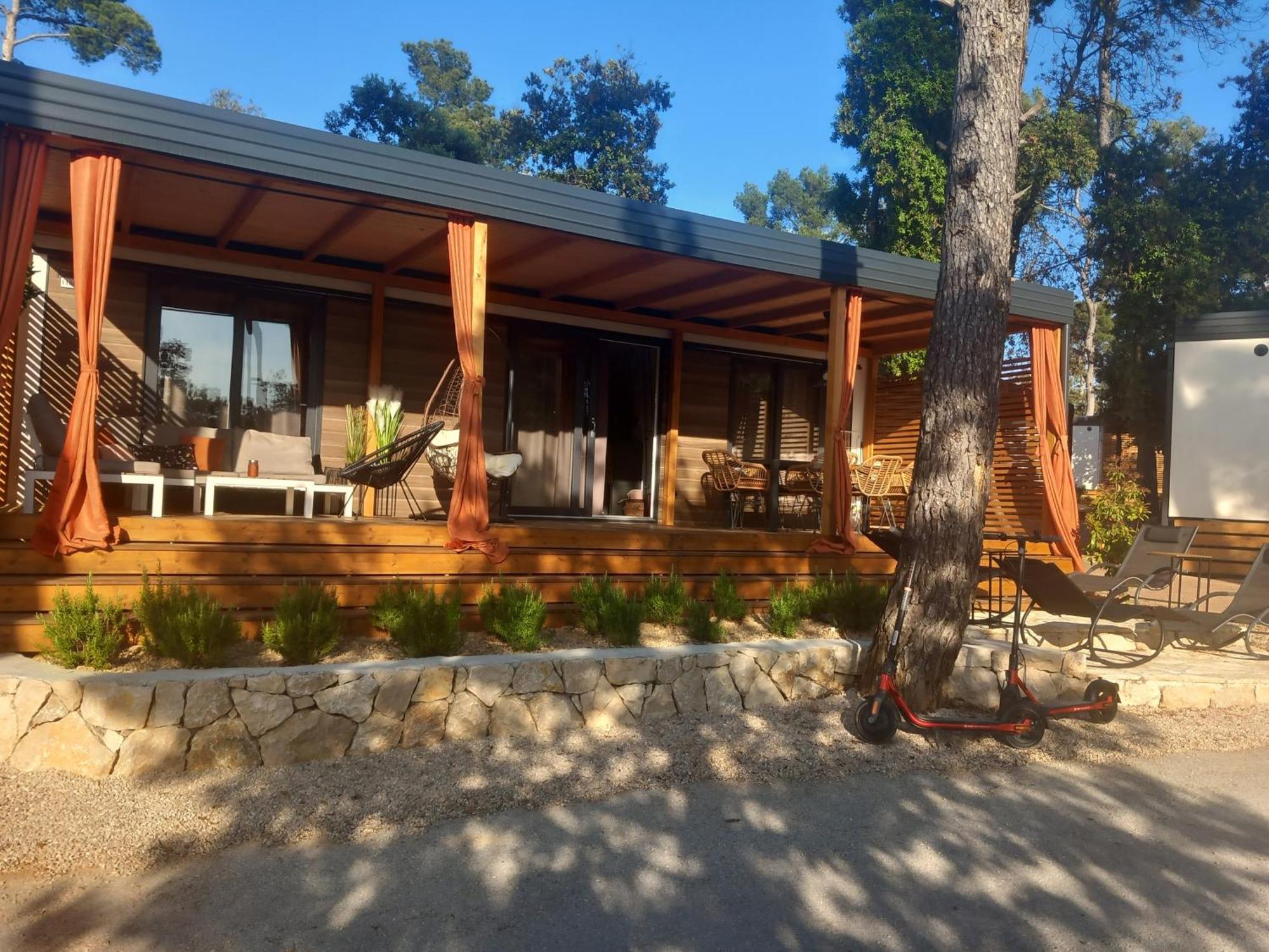 Mobile Home Anamari بيوغْغاد نا موغو المظهر الخارجي الصورة